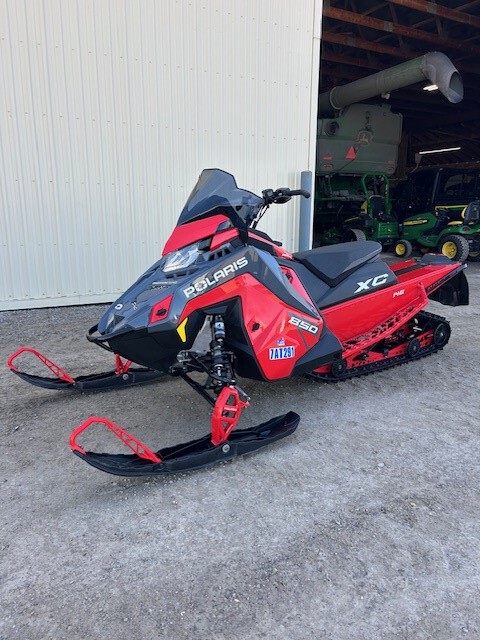 2024 Polaris 850 SWITCHBACK XC Snowmobiles