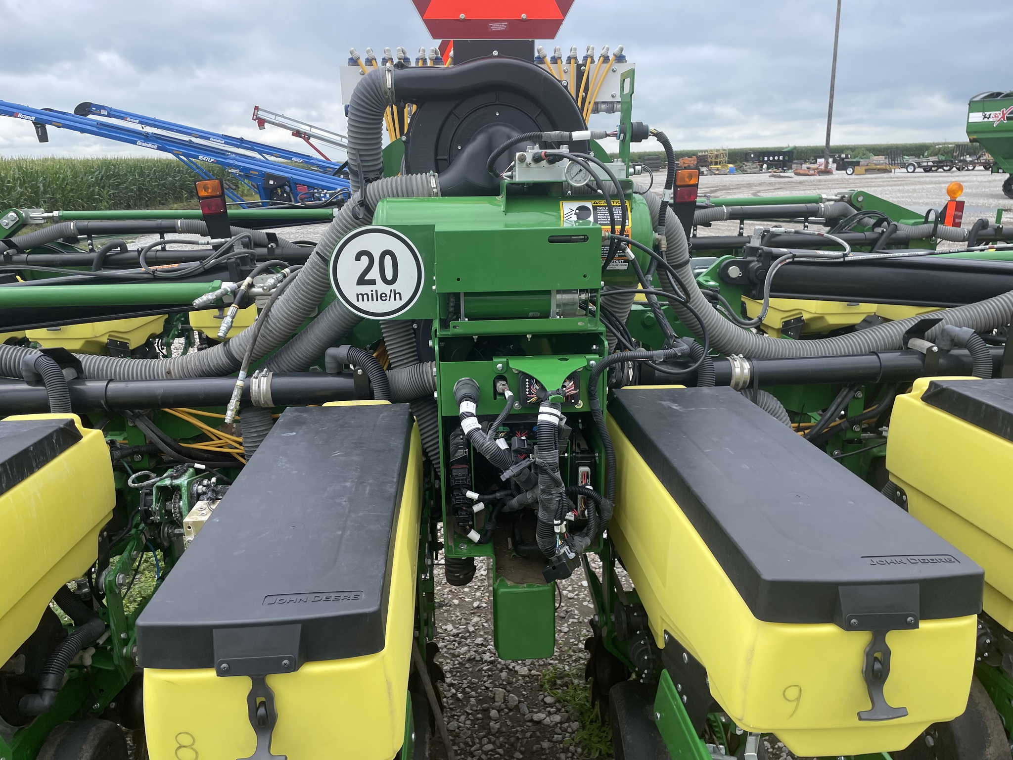 2021 John Deere 1725 Image 5