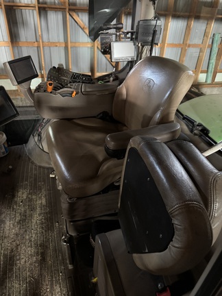Used 2013 John Deere 9560R Articulated 4WD Tractors at Horizon Ag & Turf in Edmonton West, AB - Photo14