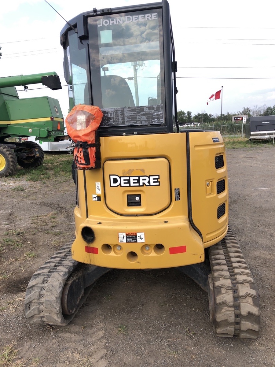 2017 John Deere 35G Image 4