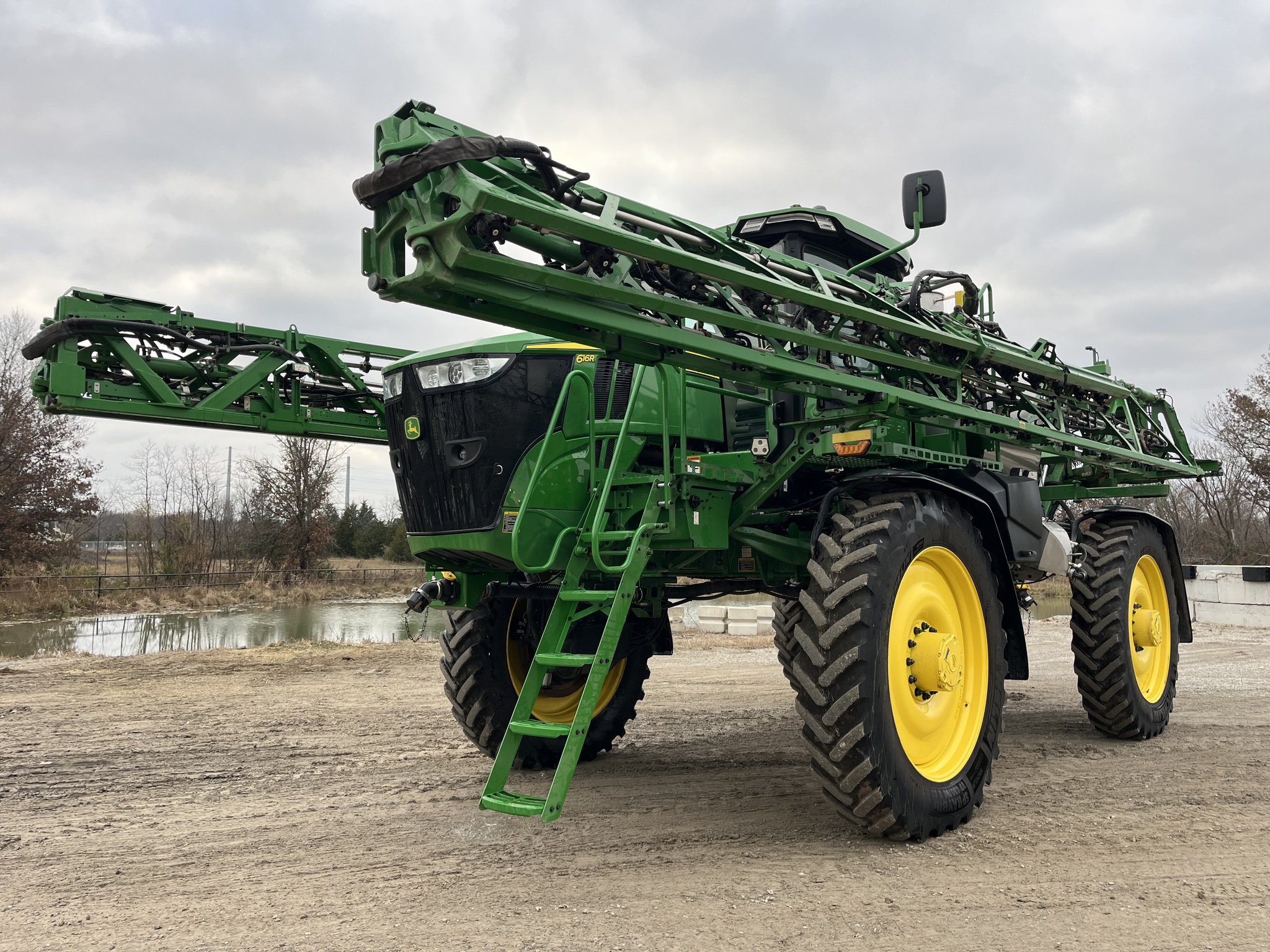  2025 John Deere 616R at Heritage Tractor in Pittsburg, KS