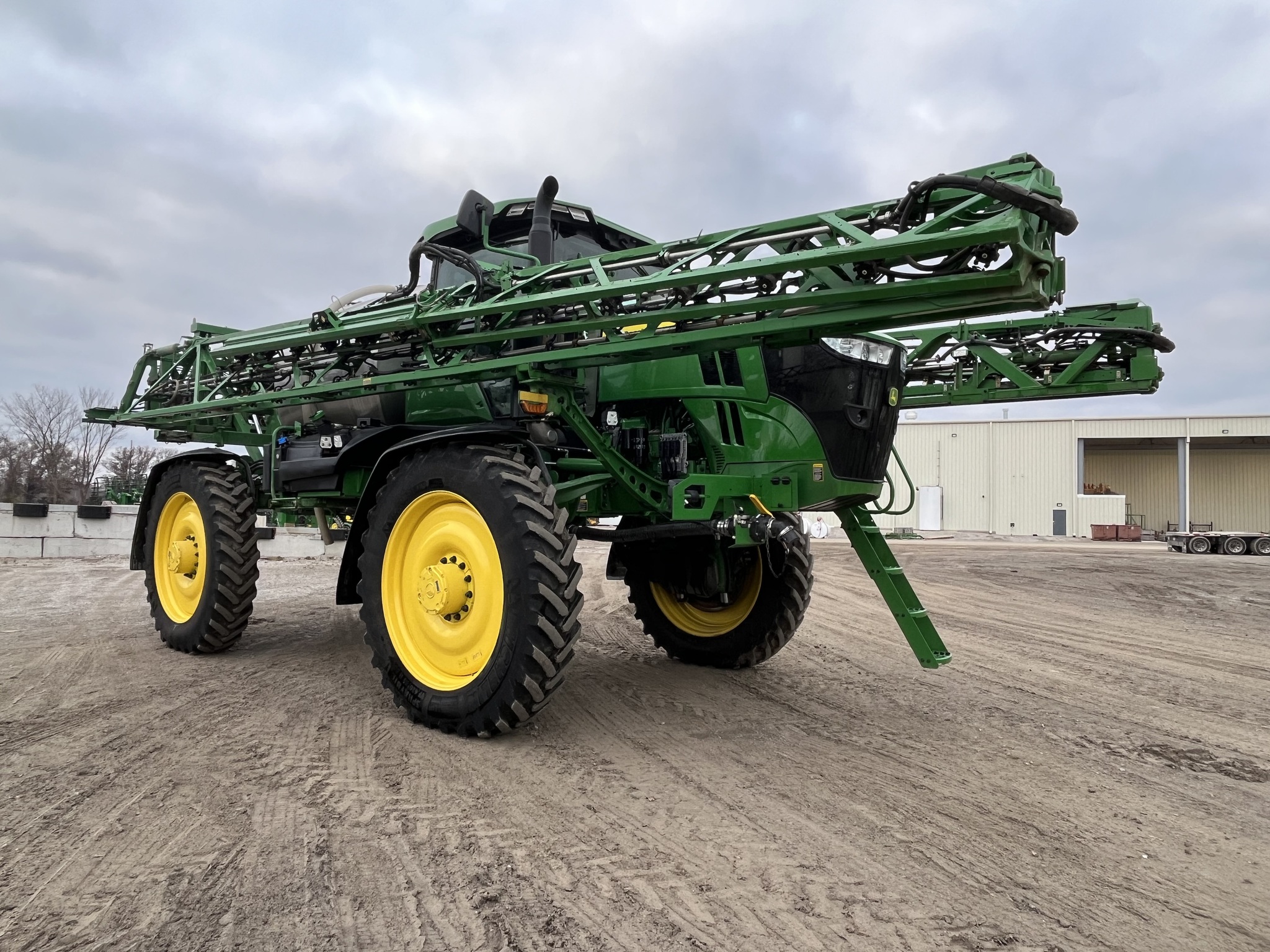  2025 John Deere 616R at Heritage Tractor in Pittsburg, KS