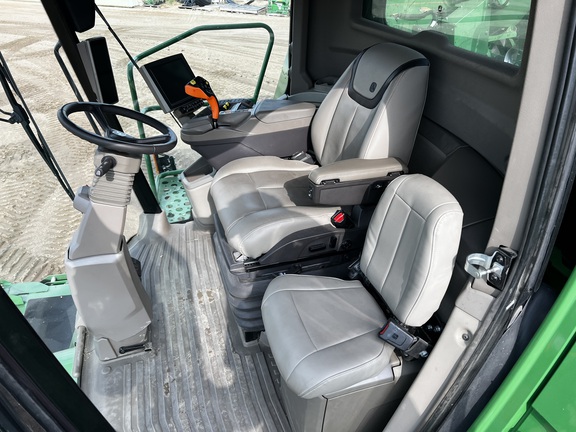 2023 John Deere X9 1100 - Photo43
