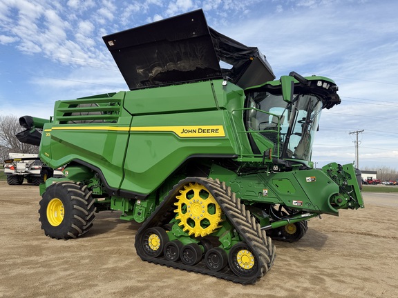  John Deere X9 1100