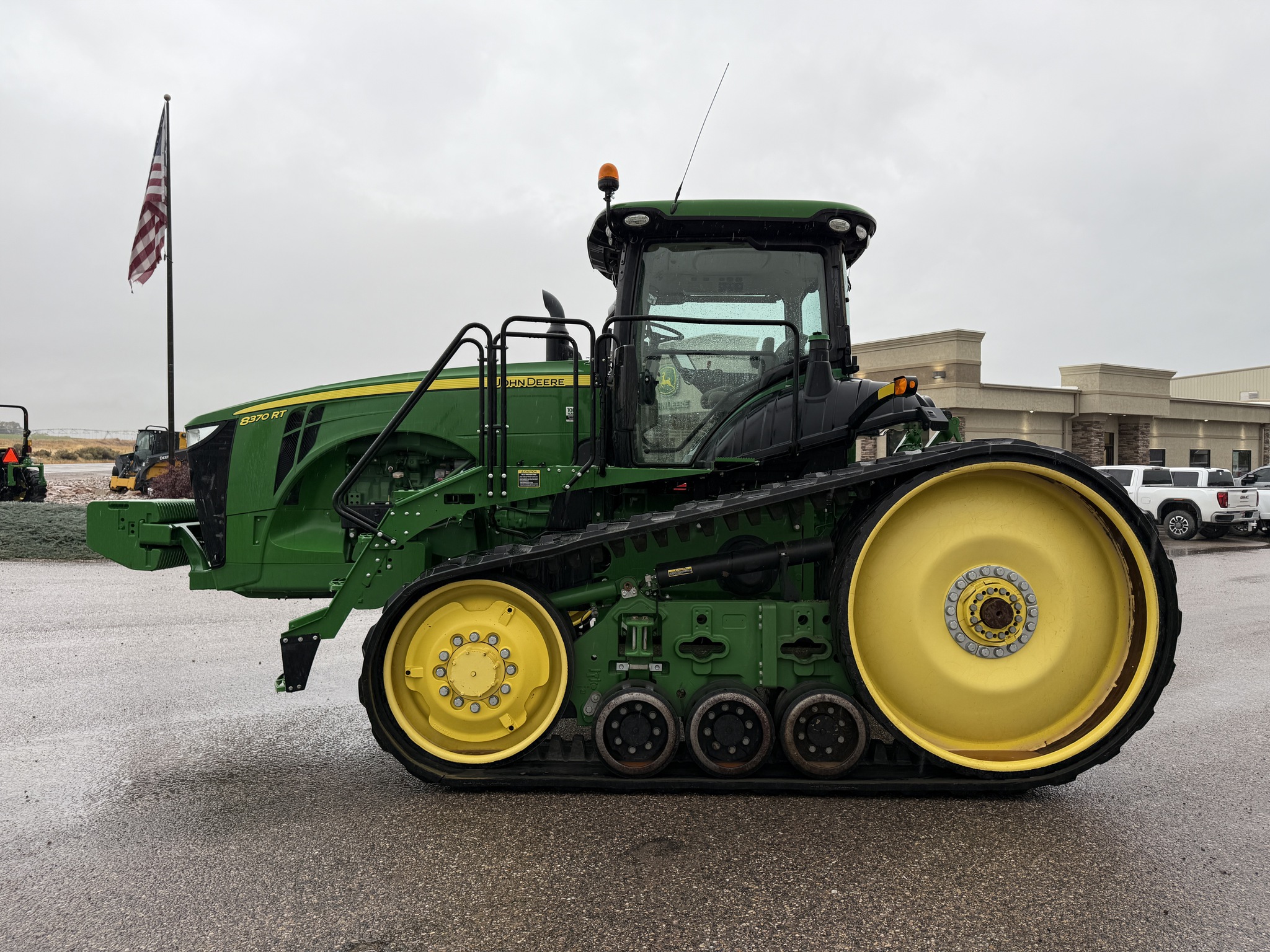 2018 John Deere 8370RT Image 2