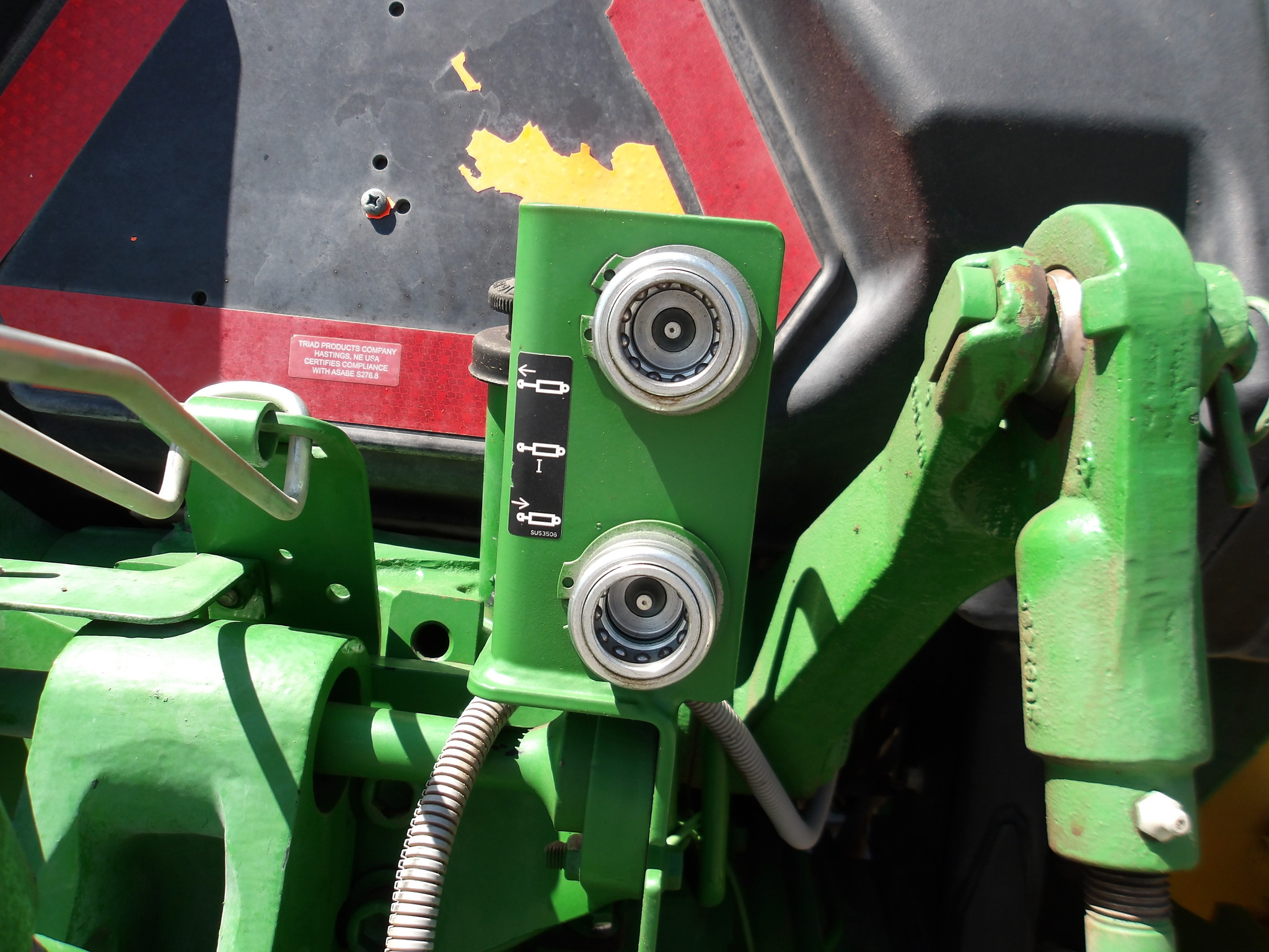 2022 John Deere 5065E Image 22