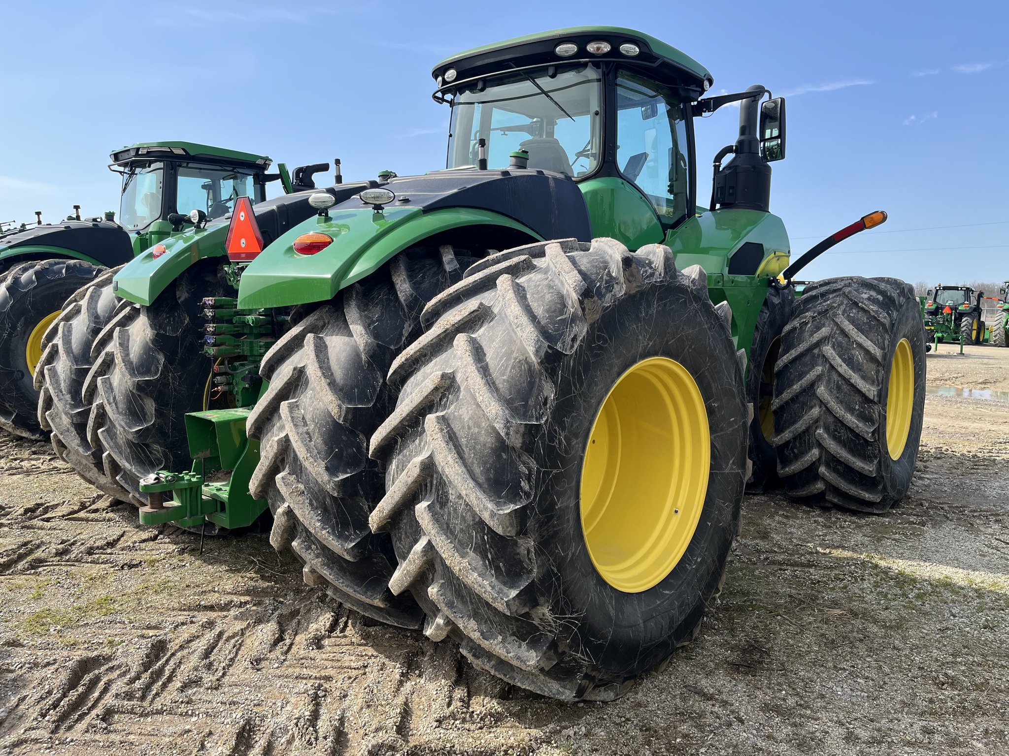 2021 John Deere 9520R Articulated 4WD Tractors