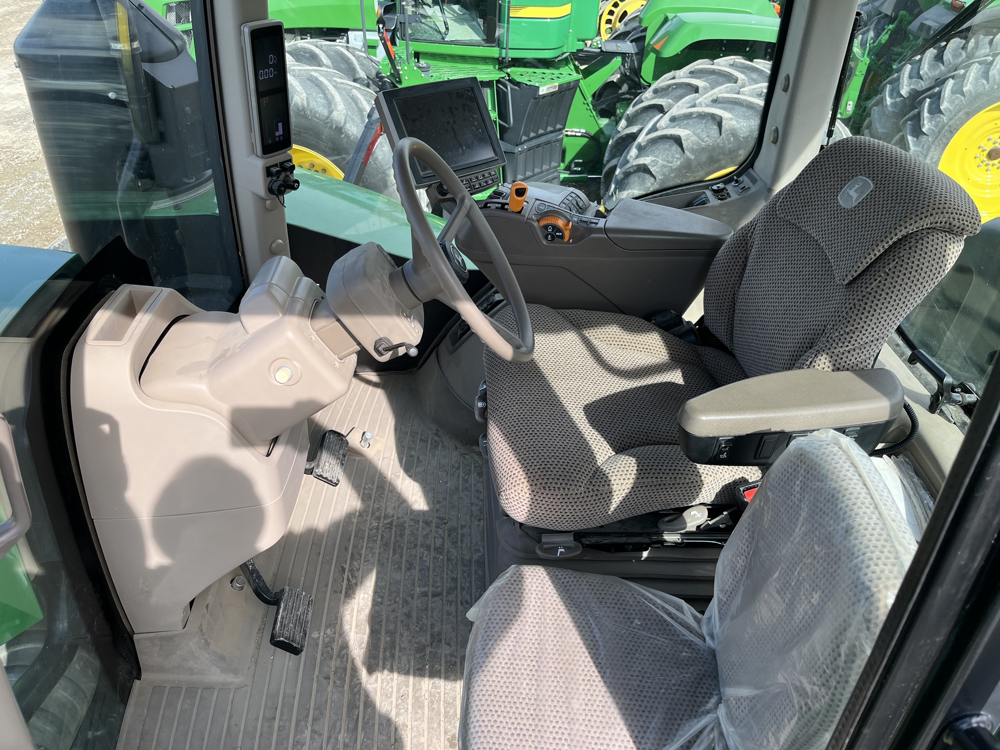 2021 John Deere 9520R Articulated 4WD Tractors