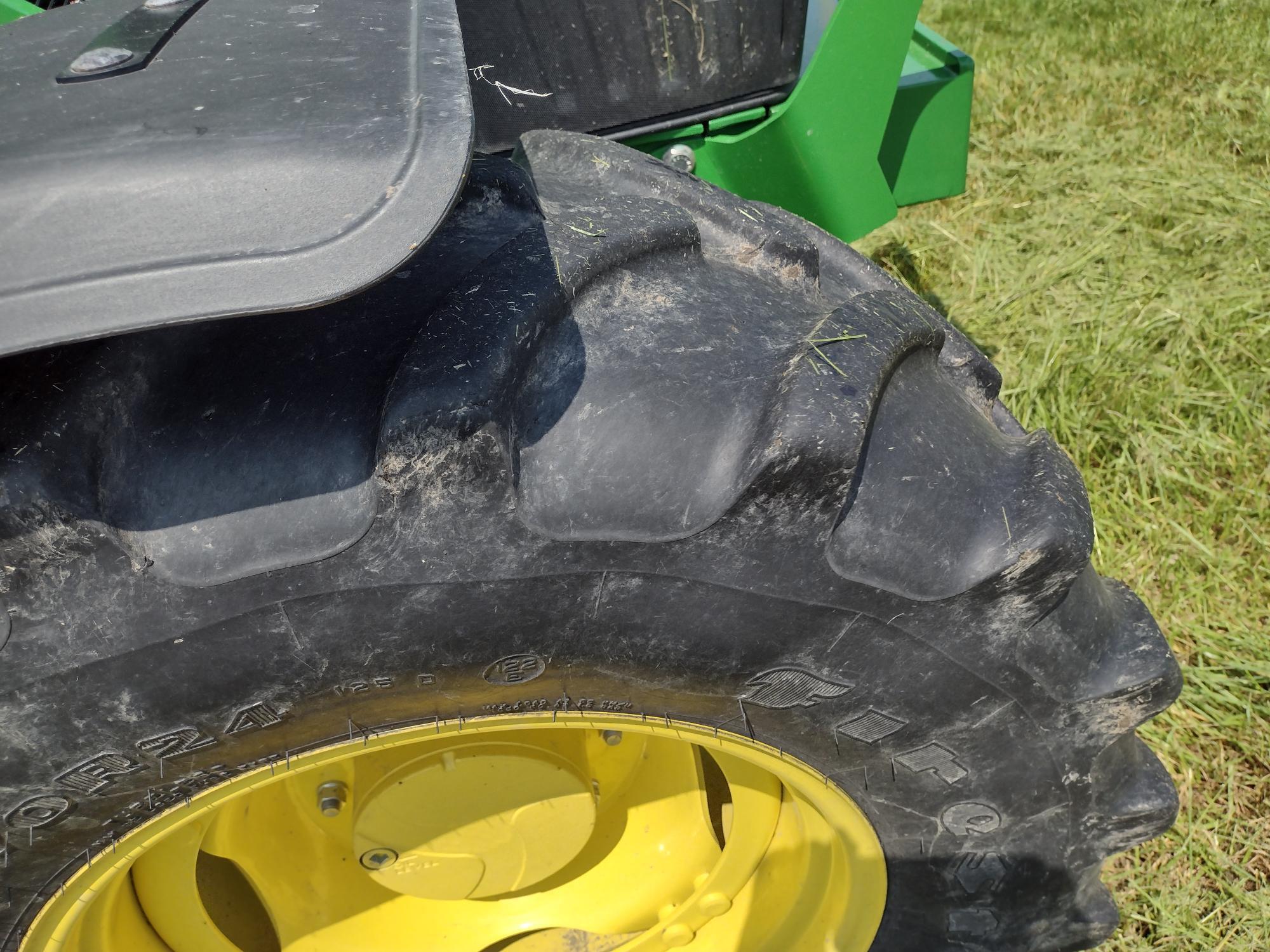 2023 John Deere 6120M Image 10