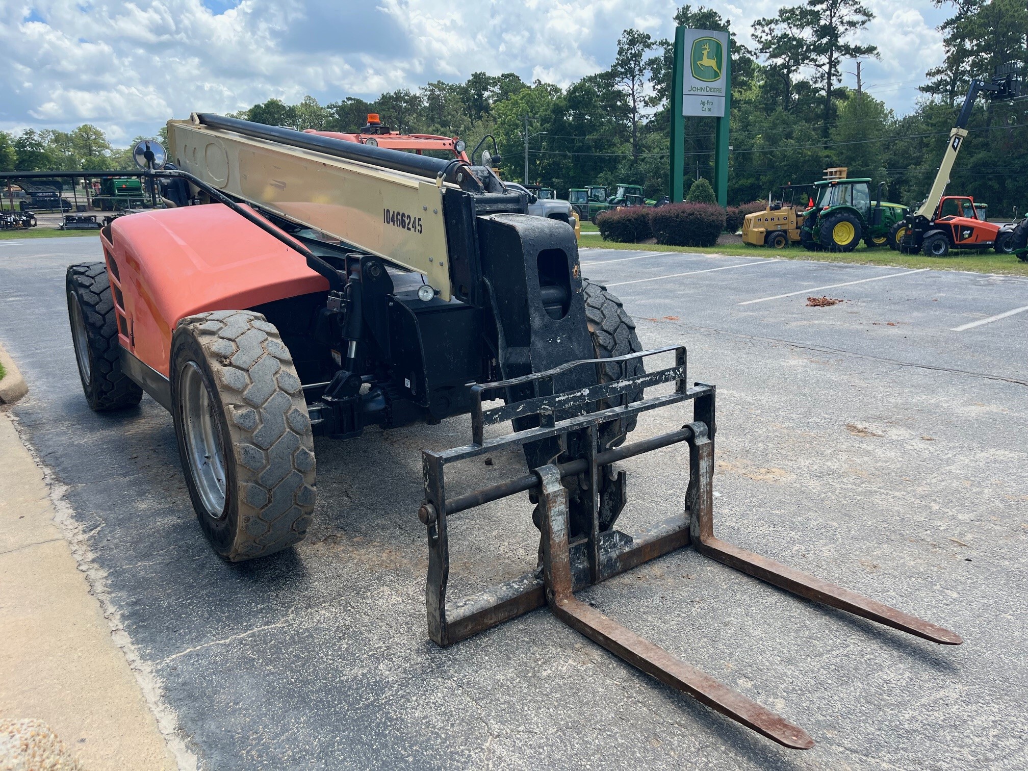 2016 JLG 642 Image 4