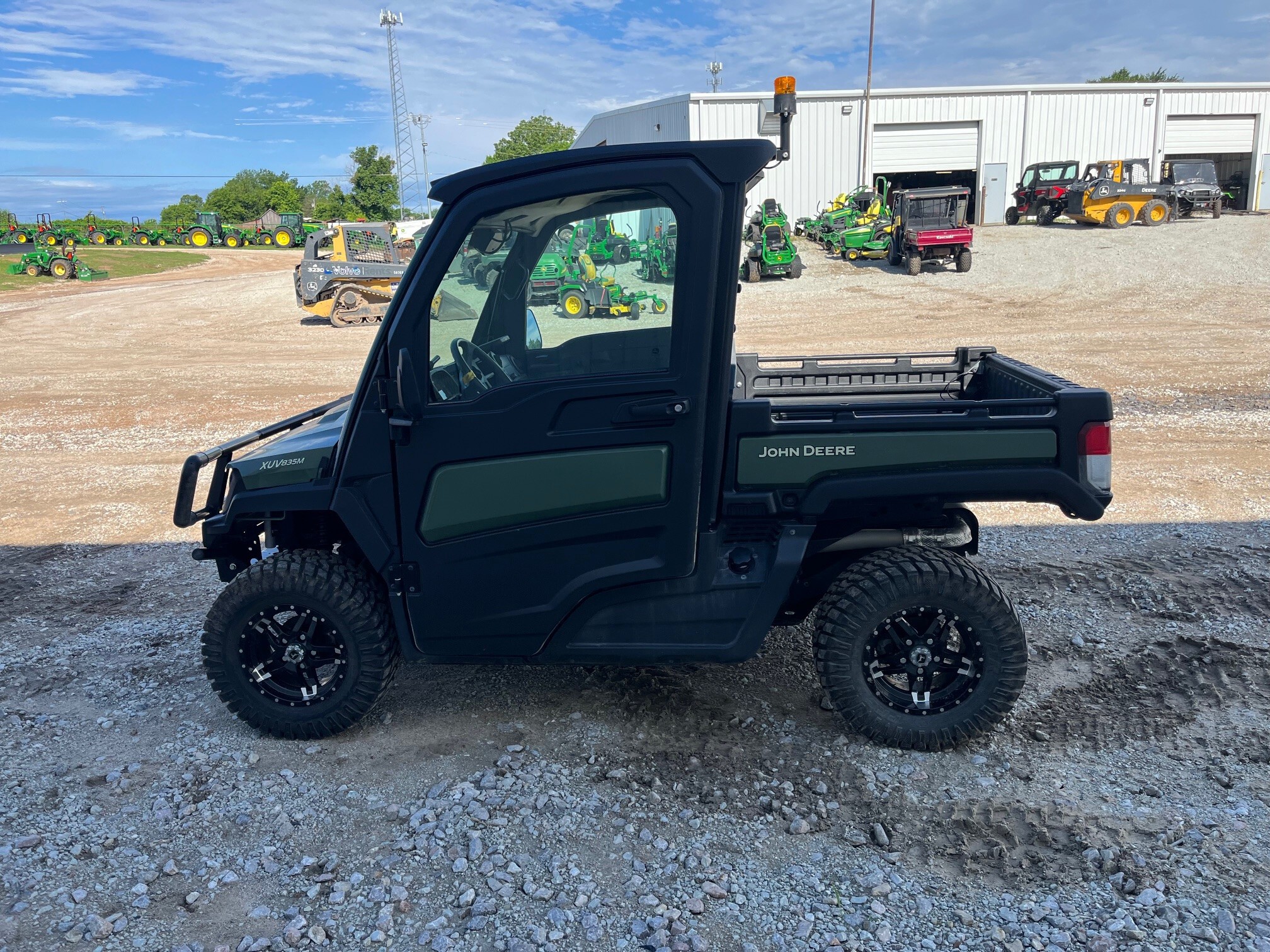 2024 John Deere XUV 835M Image 6