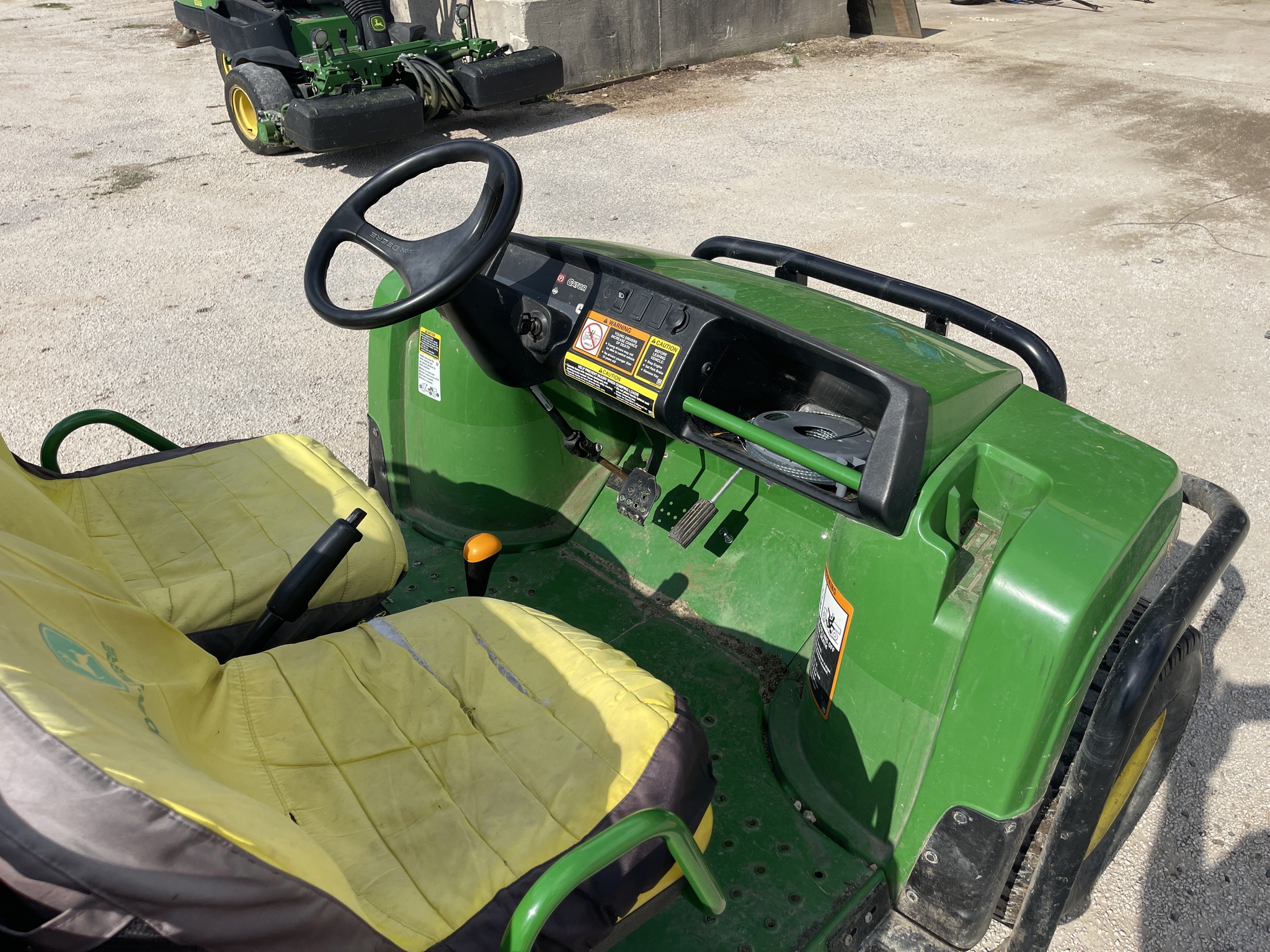 2021 John Deere TX Turf Image 13