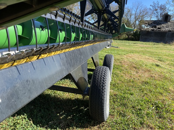 2010 John Deere 635F - Photo10