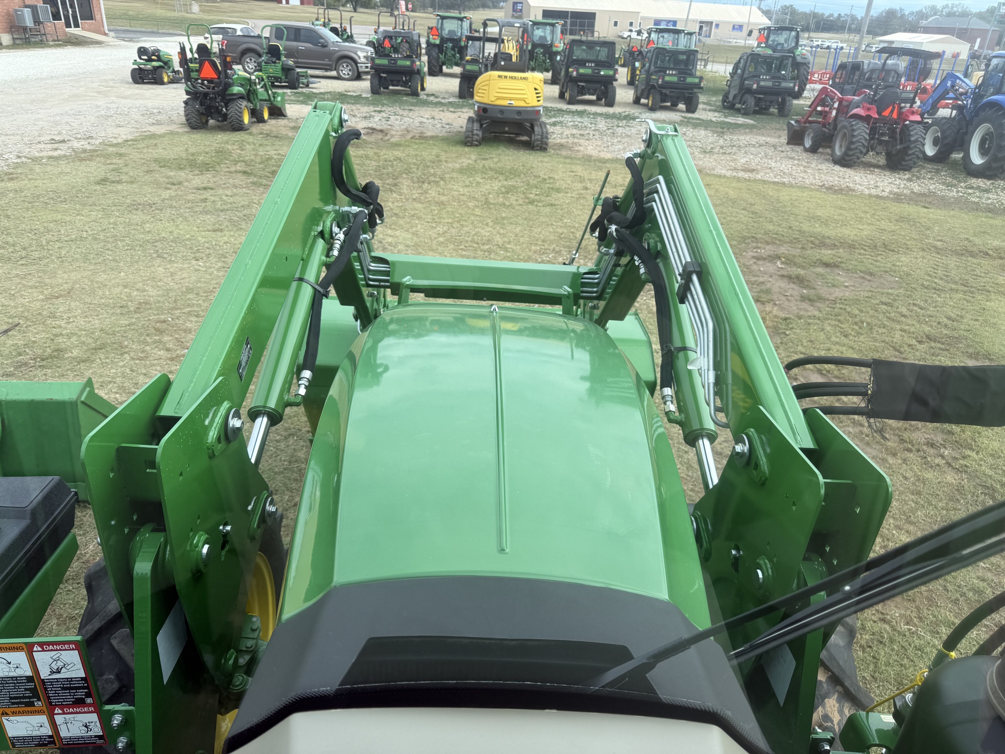 2022 John Deere 5090E Image 11