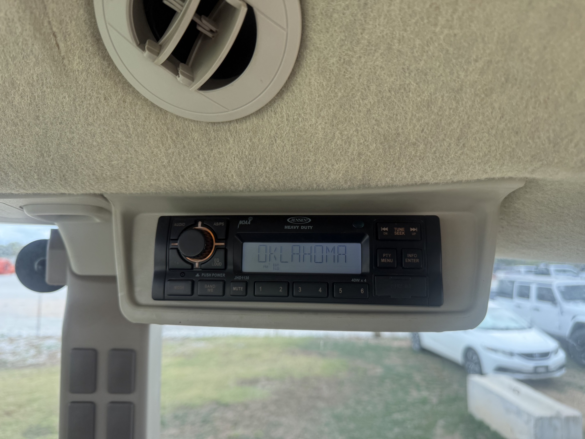 2022 John Deere 5090E Image 9