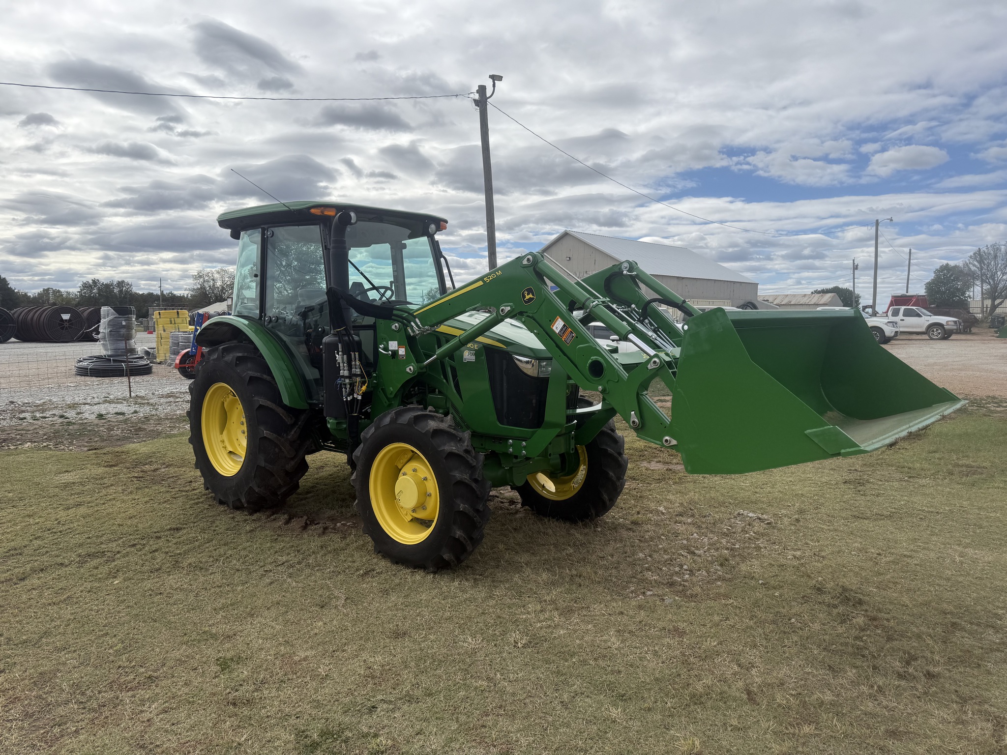 2022 John Deere 5090E Image 1