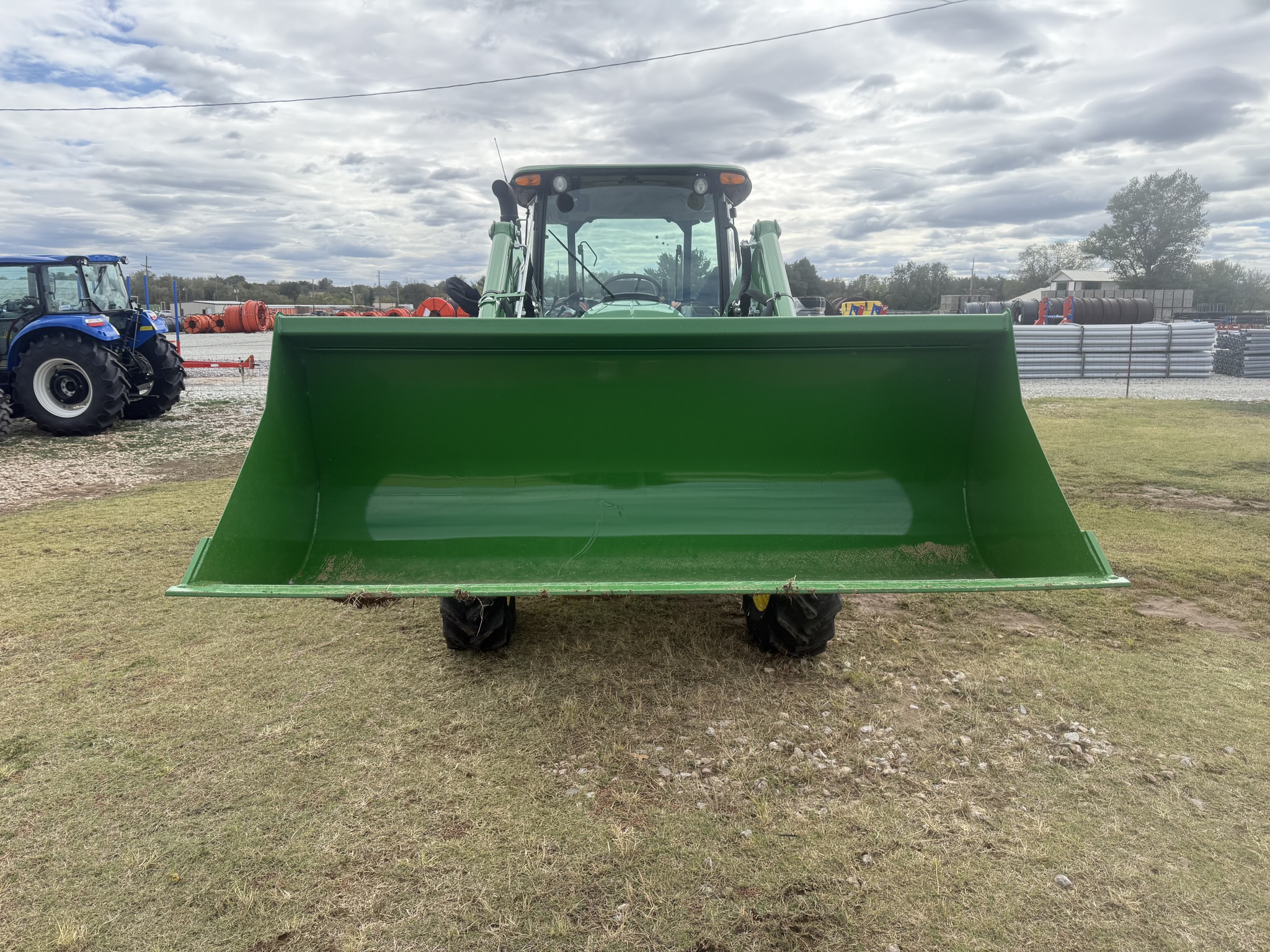 2022 John Deere 5090E Image 18