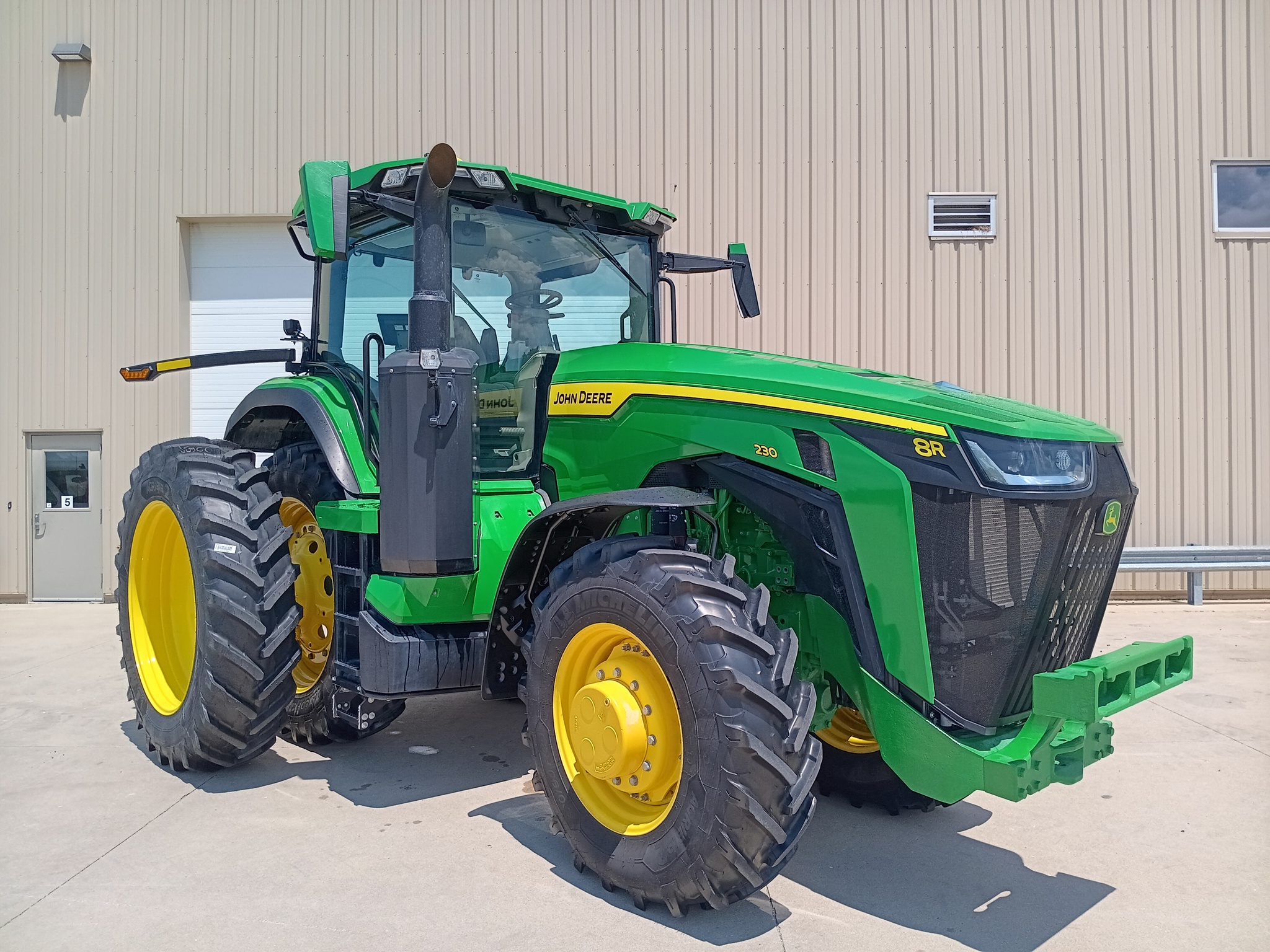 2024 John Deere 8R 230 Image 1