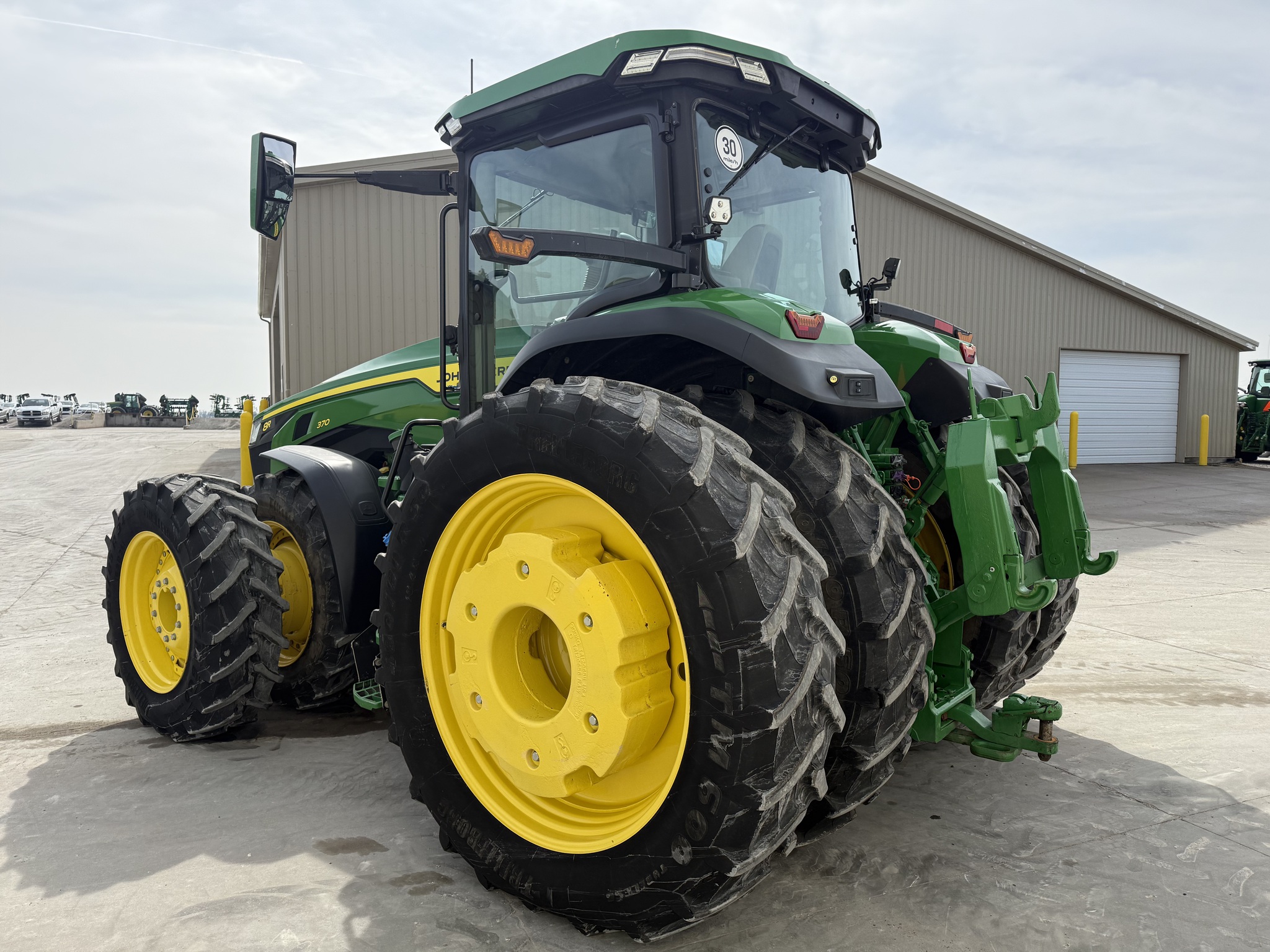 2023 John Deere 8R 370 Image 5