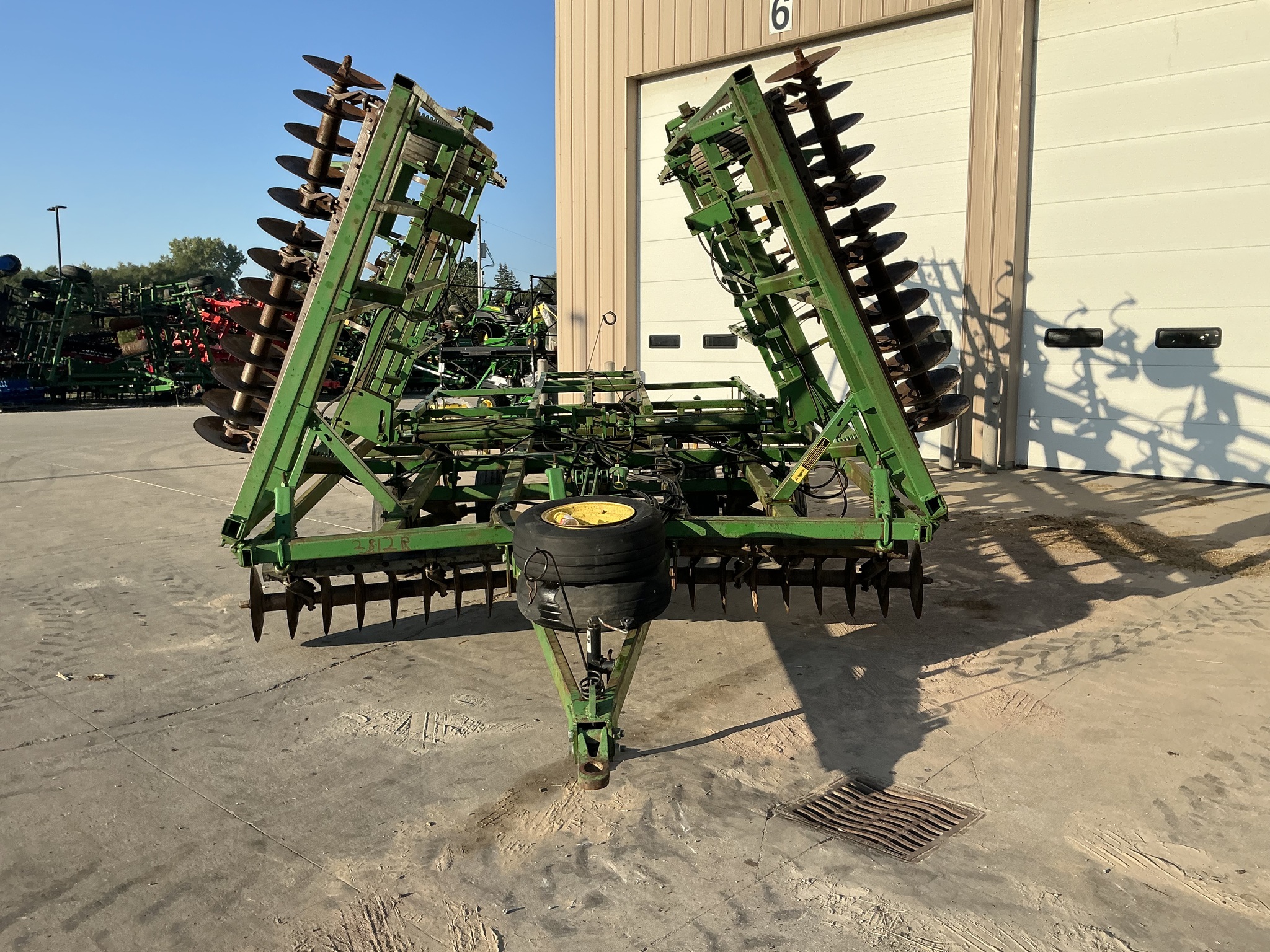 1984 John Deere 722 Image 8