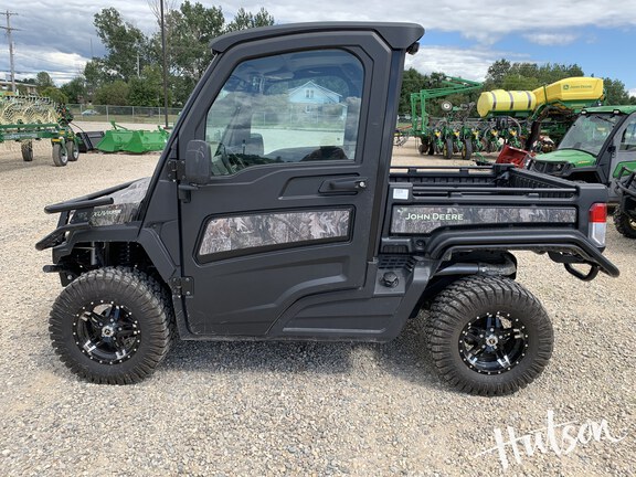 Photo of 2023 John Deere XUV 835R