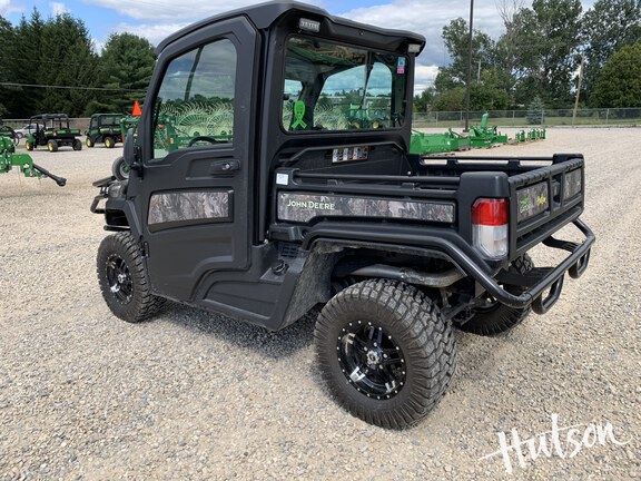 Photo of 2023 John Deere XUV 835R