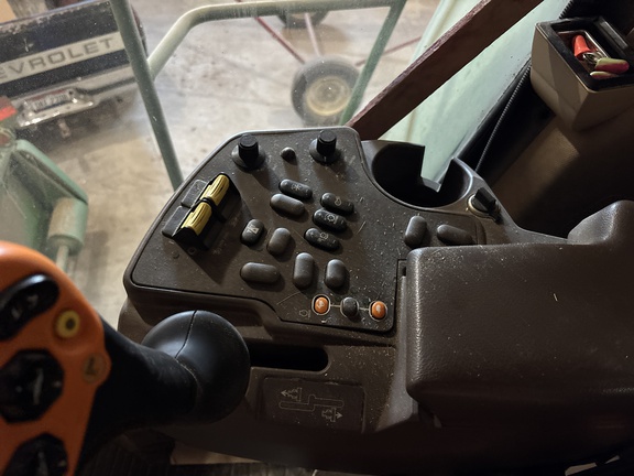 Used 2000 John Deere 9450 Combines at Koenig Equipment in Anna, OH - Photo6