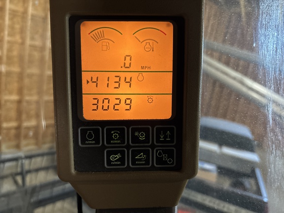 Used 2000 John Deere 9450 Combines at Koenig Equipment in Anna, OH - Photo7