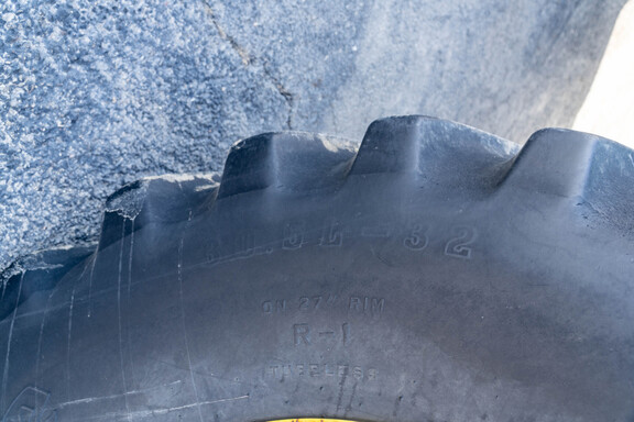 Used 2000 John Deere 9450 Combines at Koenig Equipment in Anna, OH - Photo14