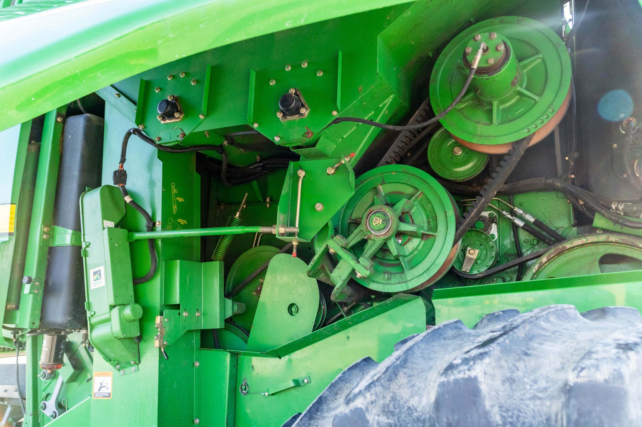 Used 2000 John Deere 9450 Combines at Koenig Equipment in Anna, OH - PhotoXL20