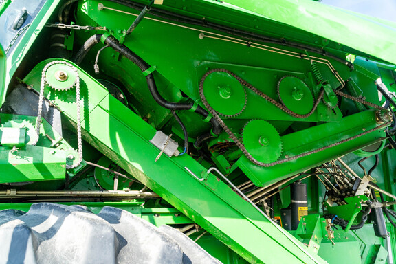 Used 2000 John Deere 9450 Combines at Koenig Equipment in Anna, OH - Photo28