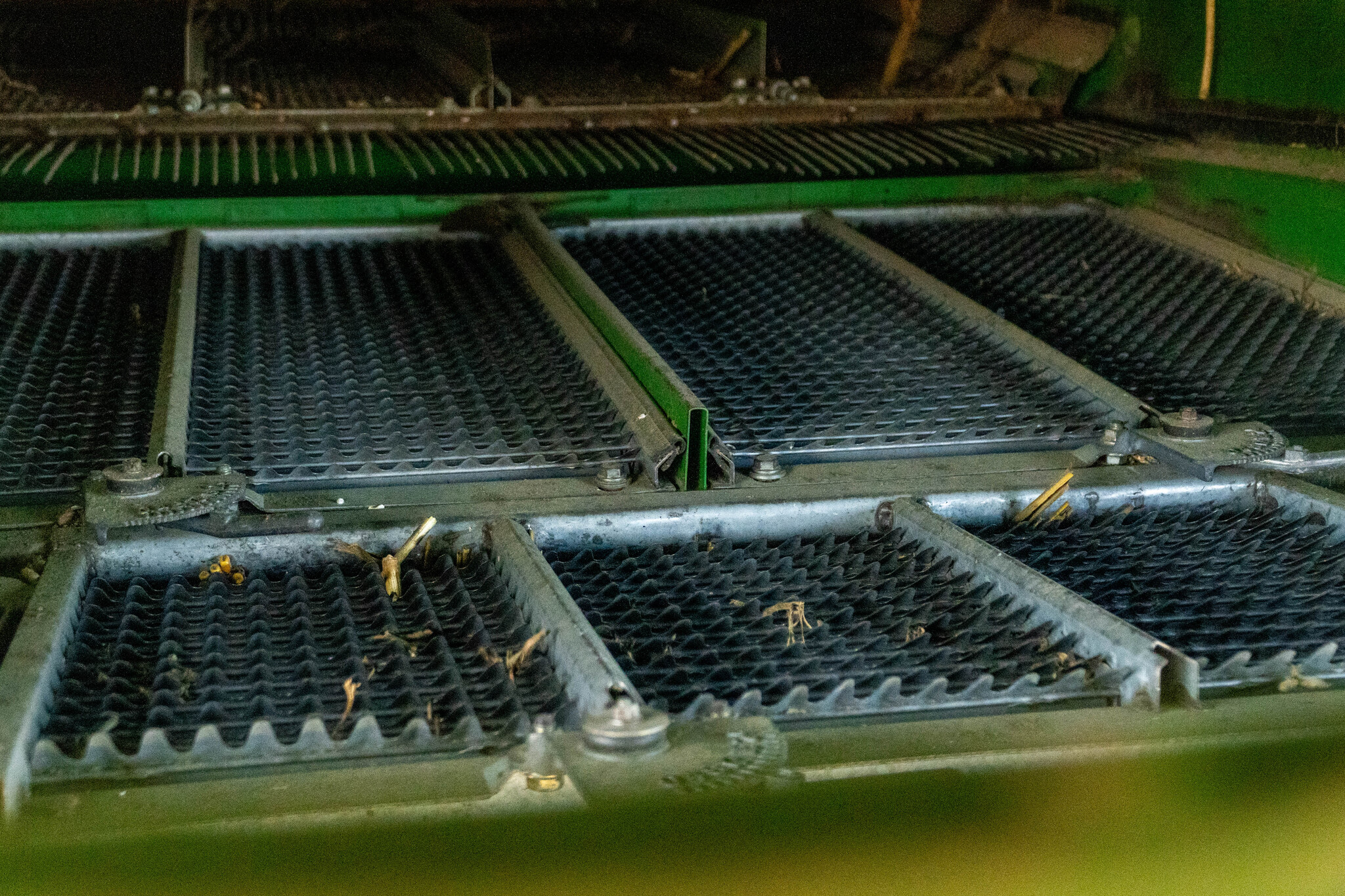 Used 2000 John Deere 9450 Combines at Koenig Equipment in Anna, OH - PhotoXL25