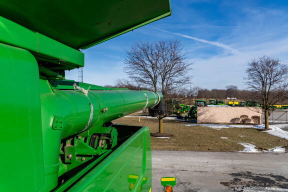 Used 2000 John Deere 9450 Combines at Koenig Equipment in Anna, OH - Photo34