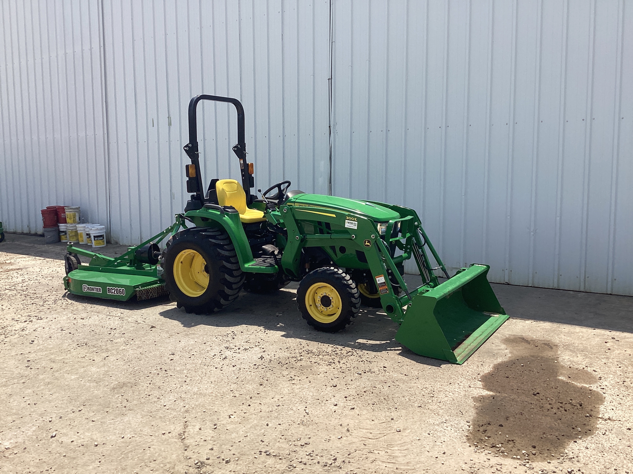 2022 John Deere 3025E Image 7