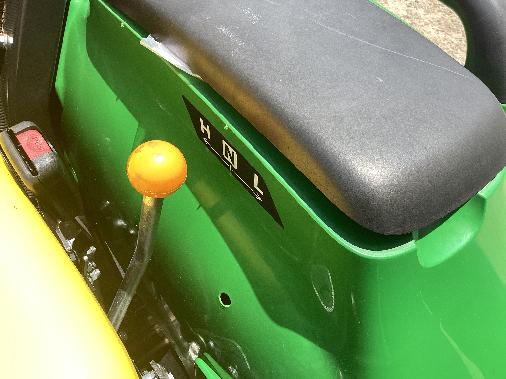 2022 John Deere 3025E Image 25