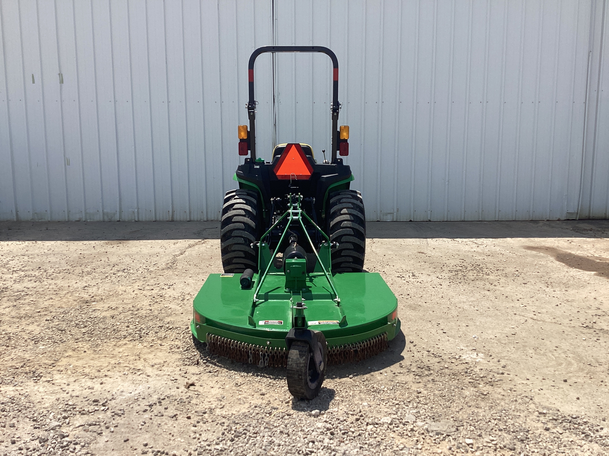 2022 John Deere 3025E Image 17