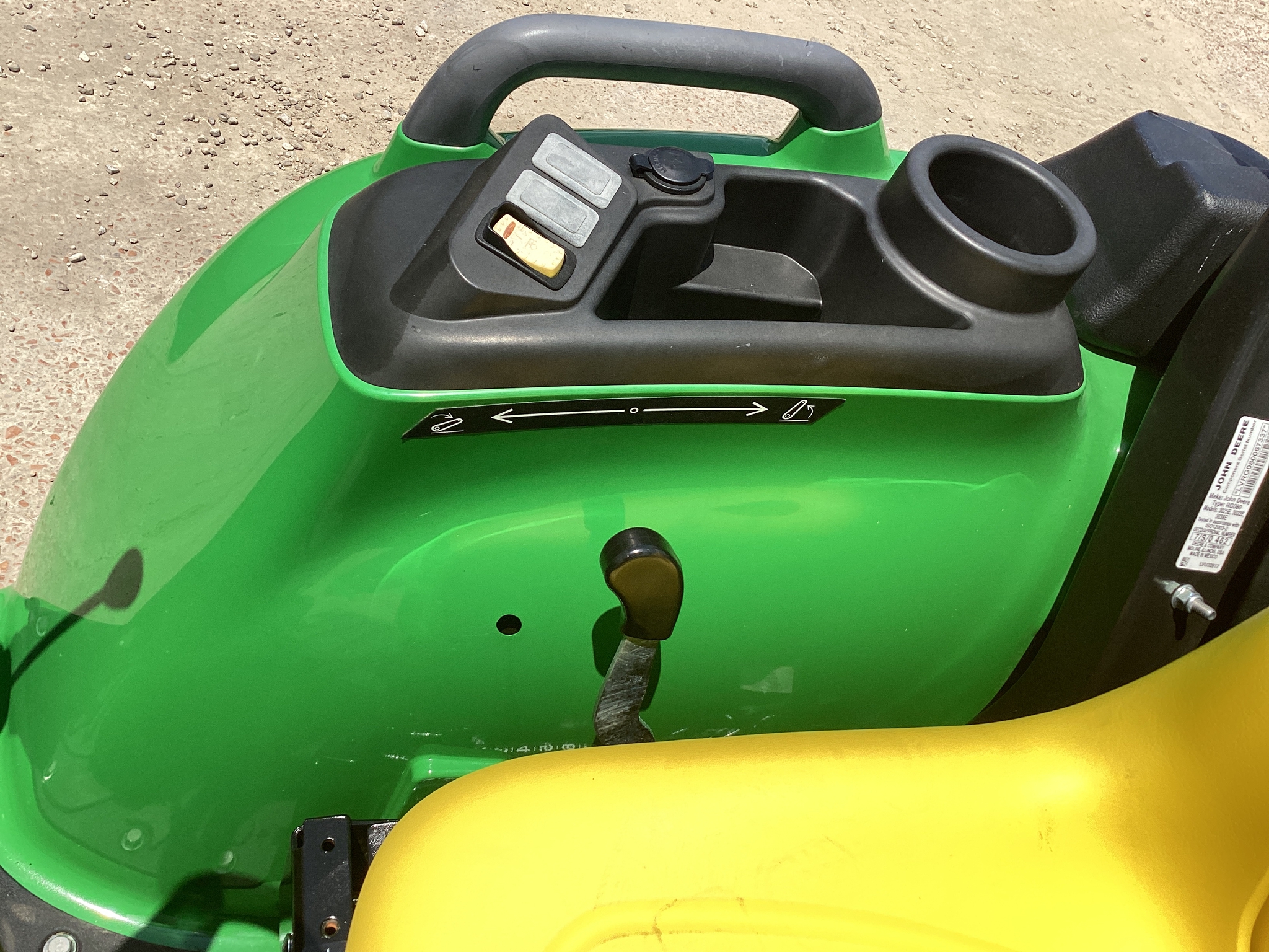 2022 John Deere 3025E Image 24