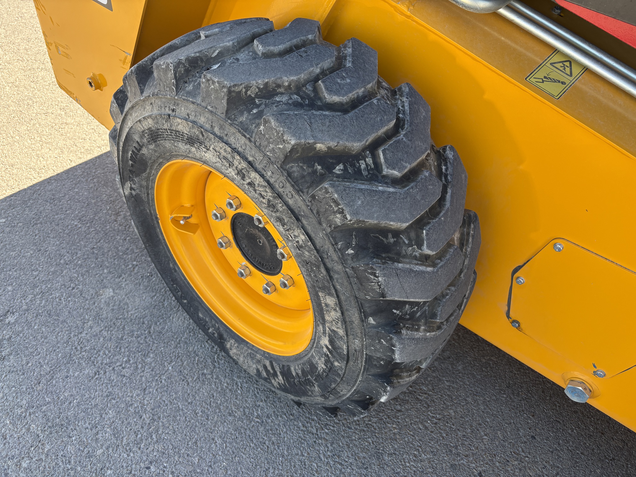 2024 JCB 270 Image 13