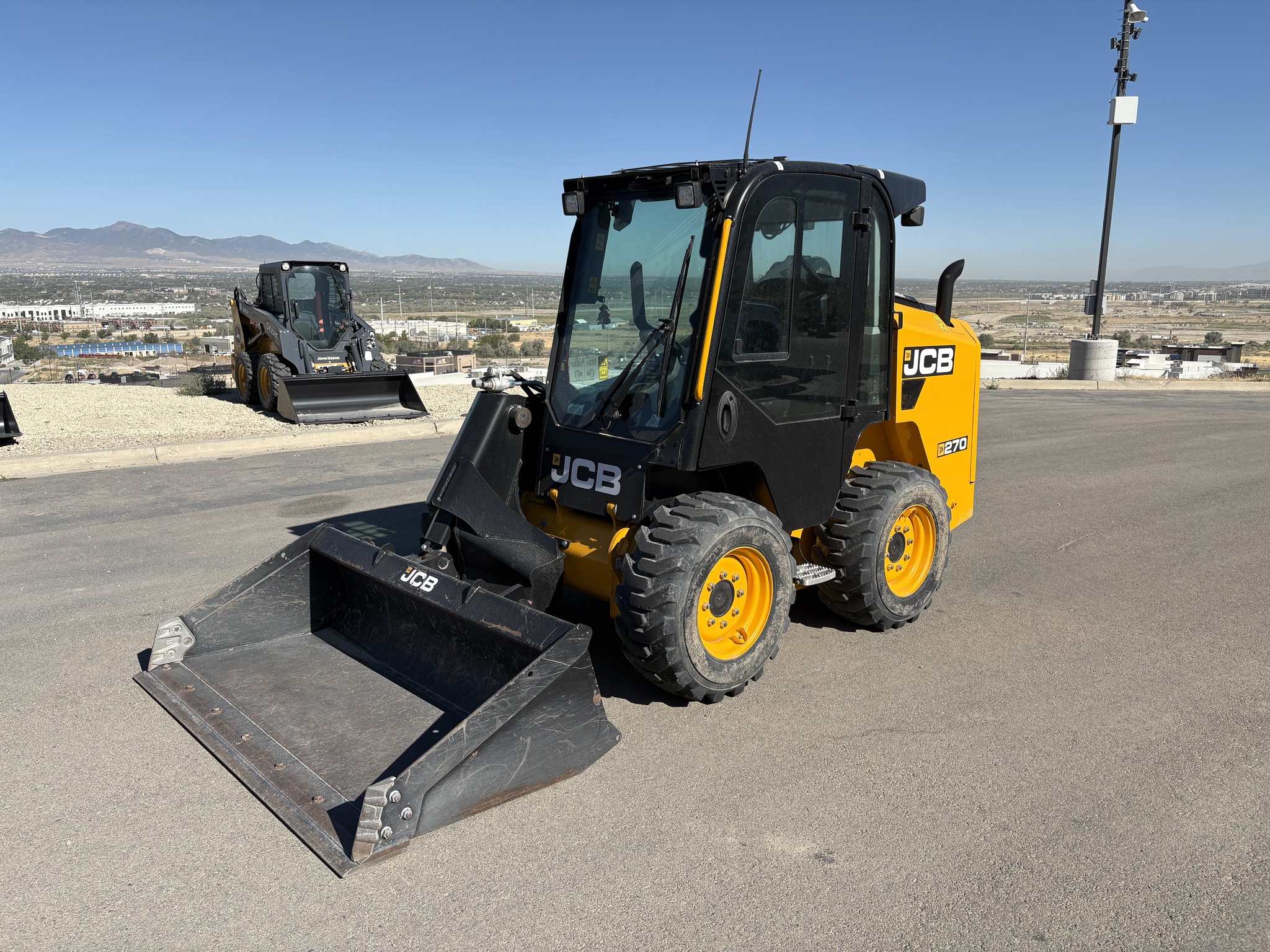 2024 JCB 270 Image 1