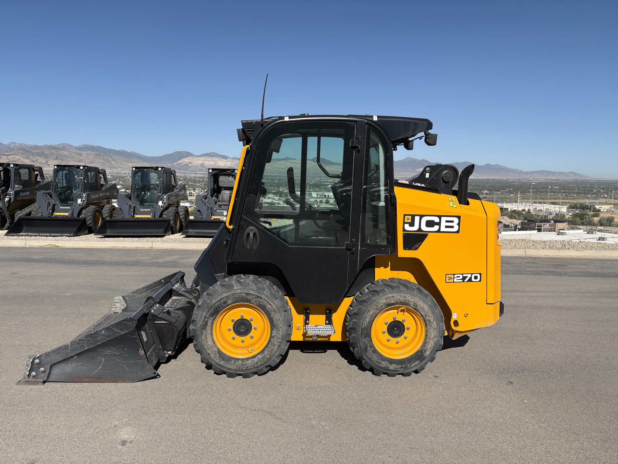 2024 JCB 270 Image 2