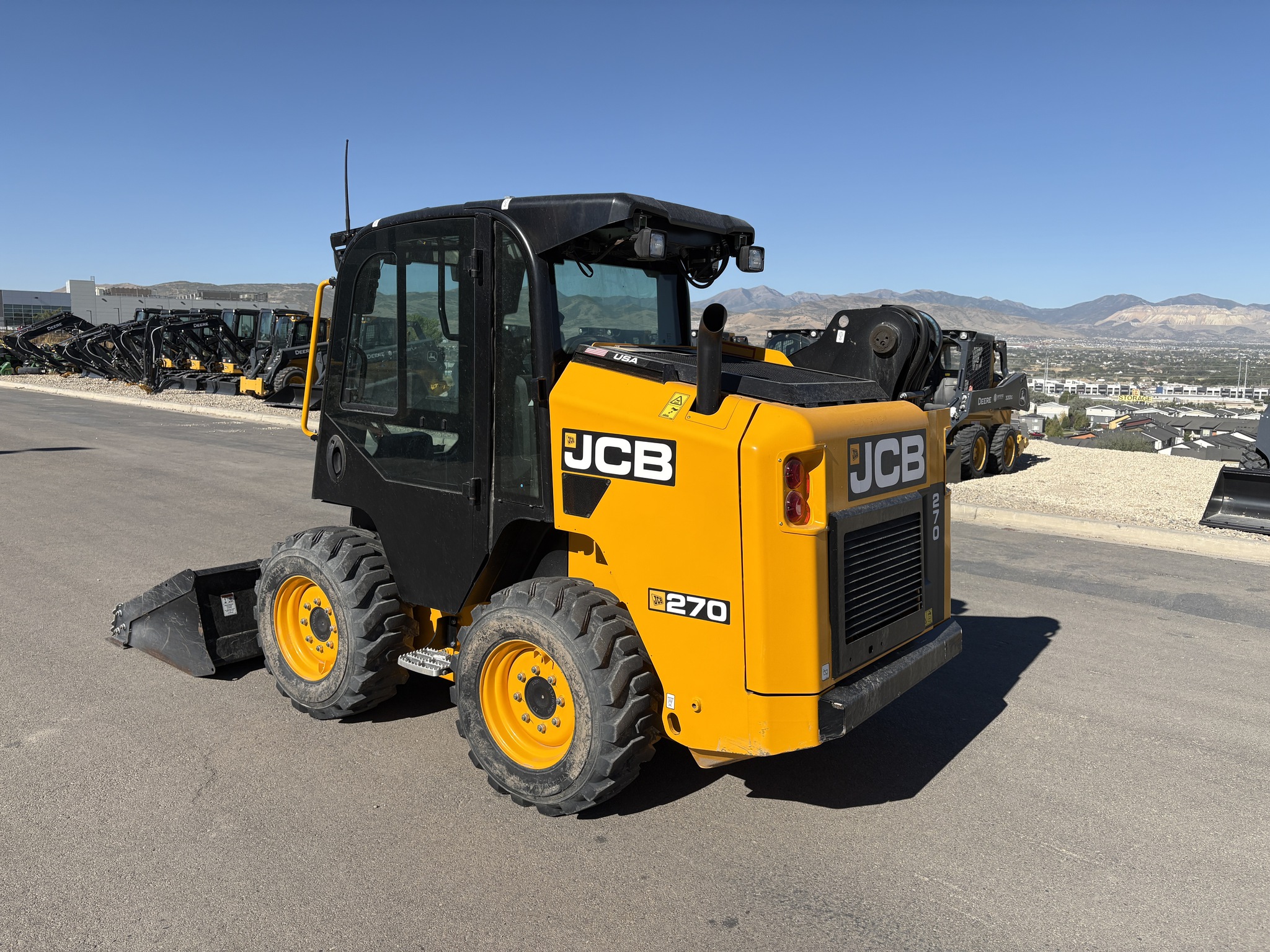 2024 JCB 270 Image 3