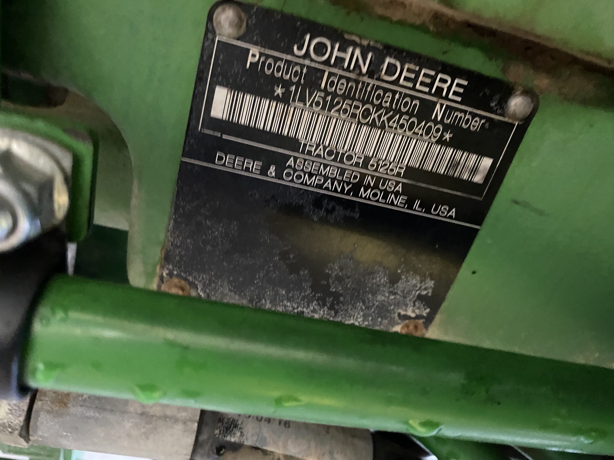 2019 John Deere 5125R Image 8