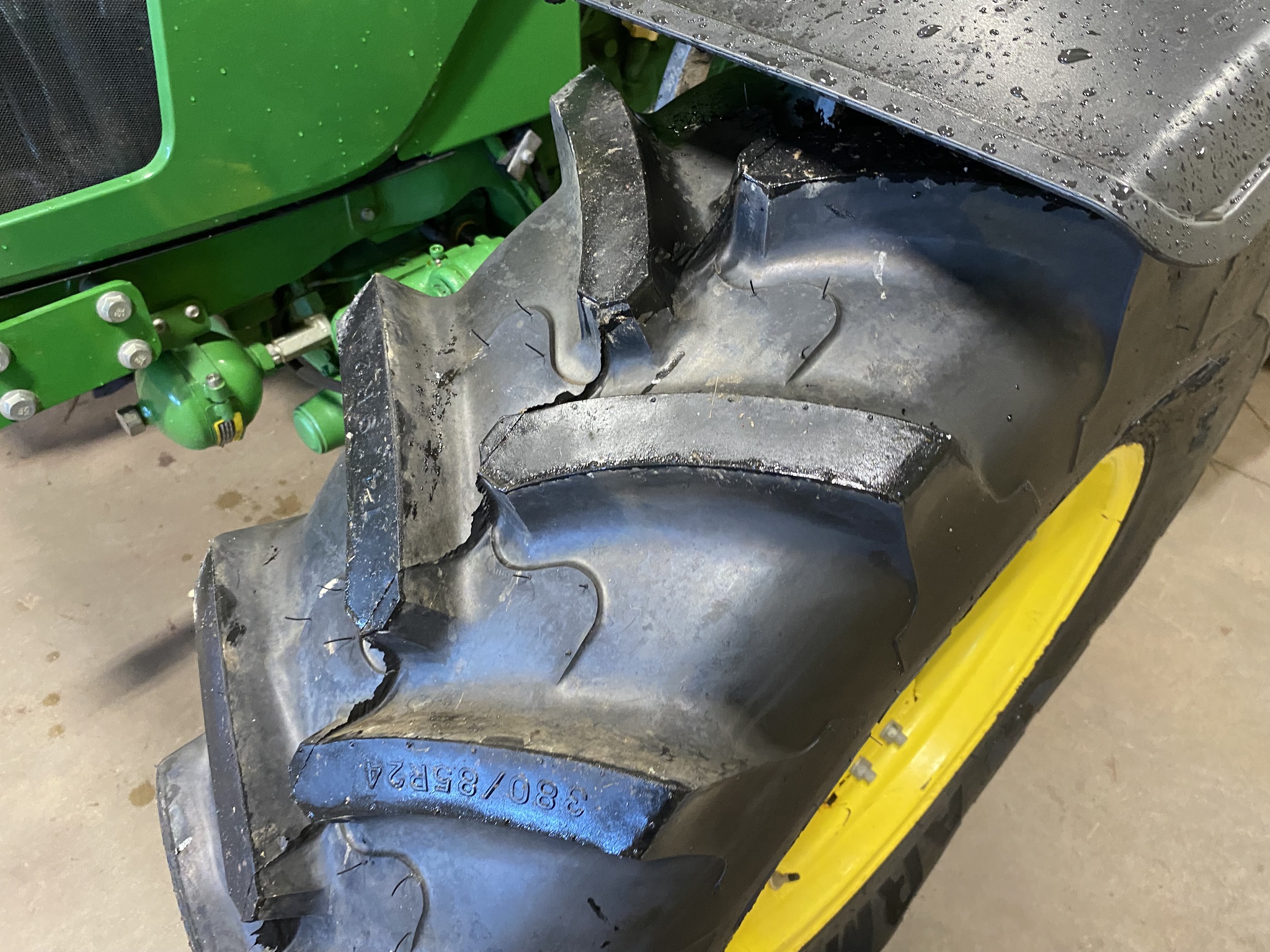 2019 John Deere 5125R Image 10