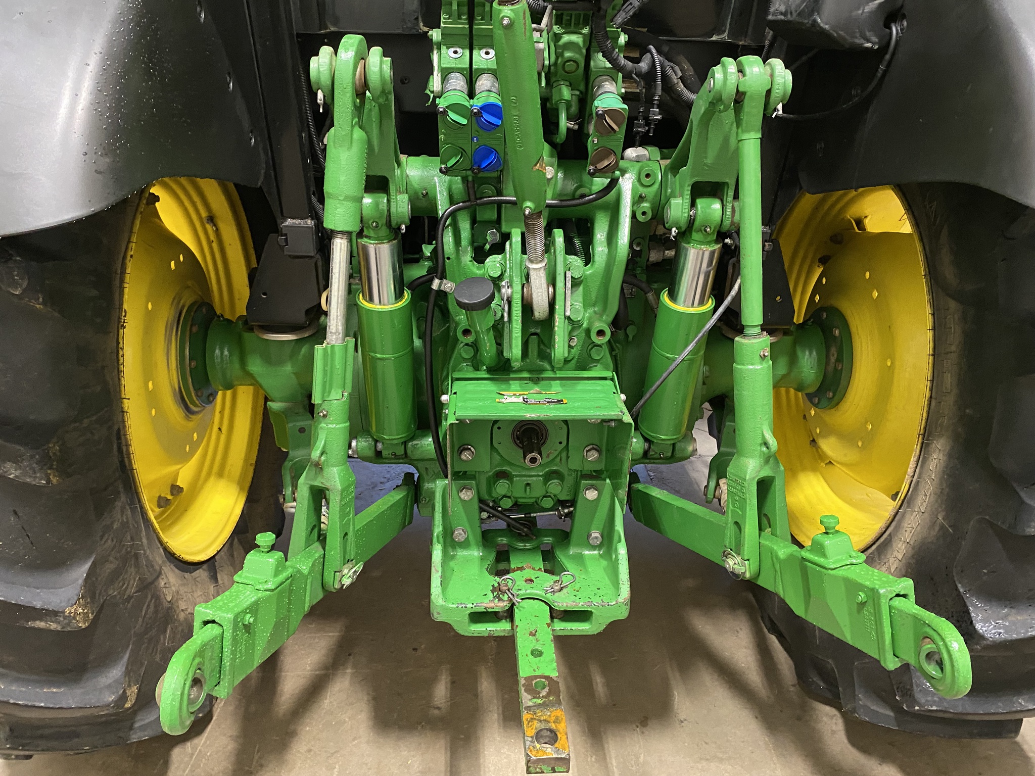 2019 John Deere 5125R Image 14