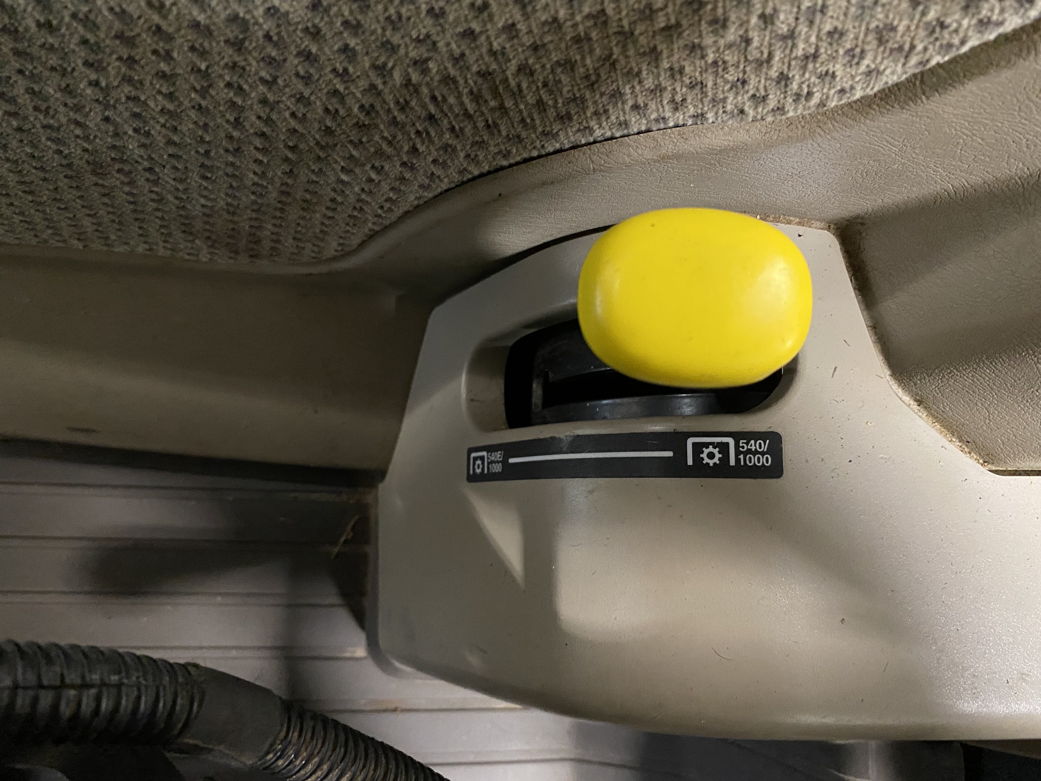 2019 John Deere 5125R Image 22