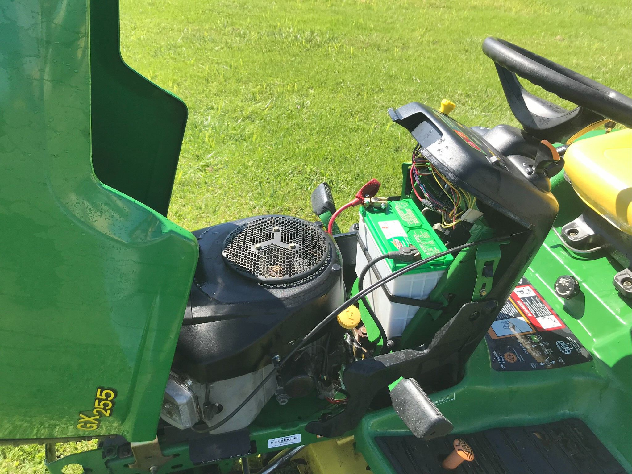 2003 John Deere GX255 Image 10