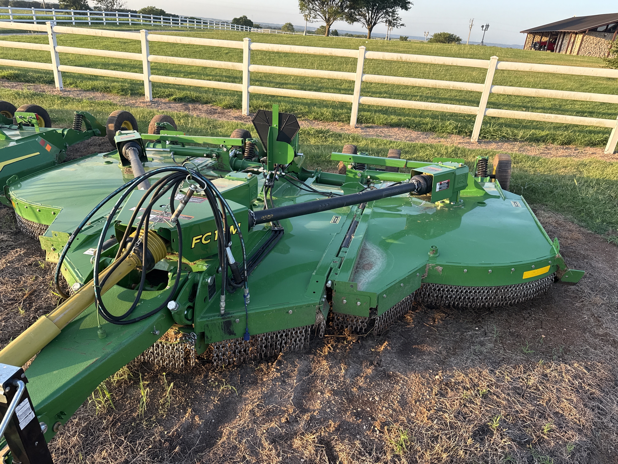 2024 John Deere FC15M Image 3