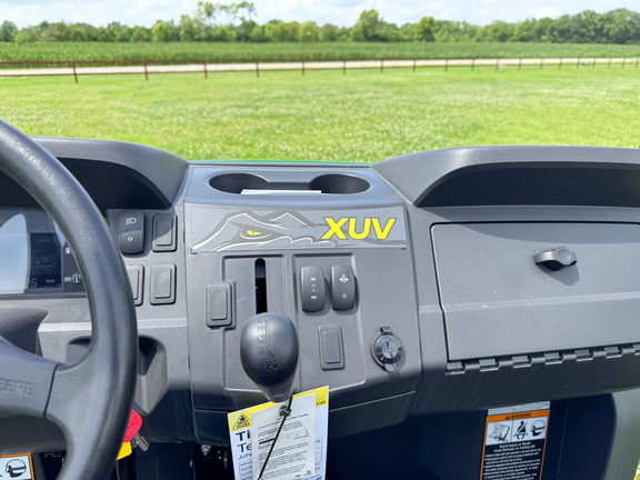 2023 John-Deere XUV590E