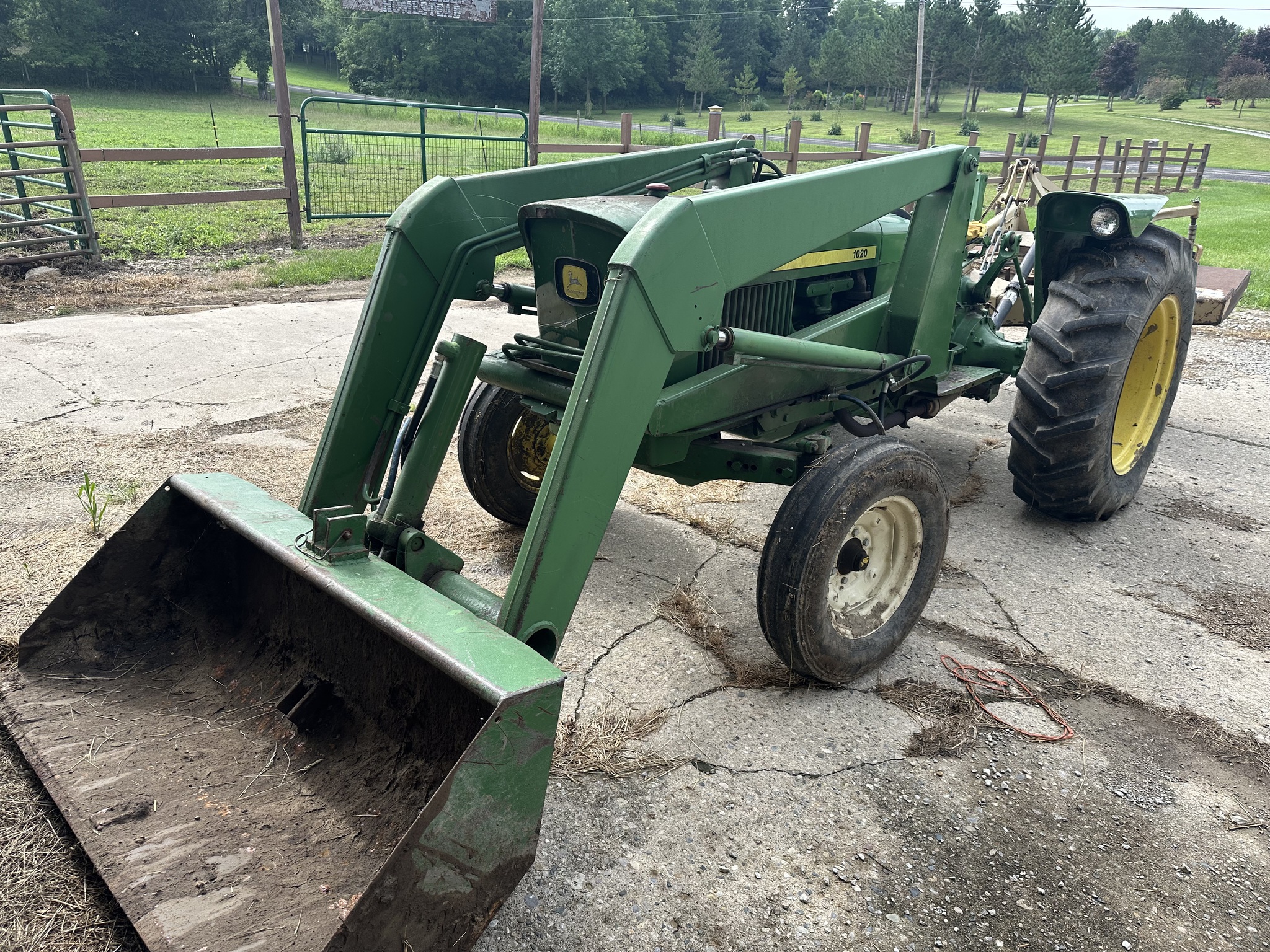 1971 John Deere 1020 Image 1