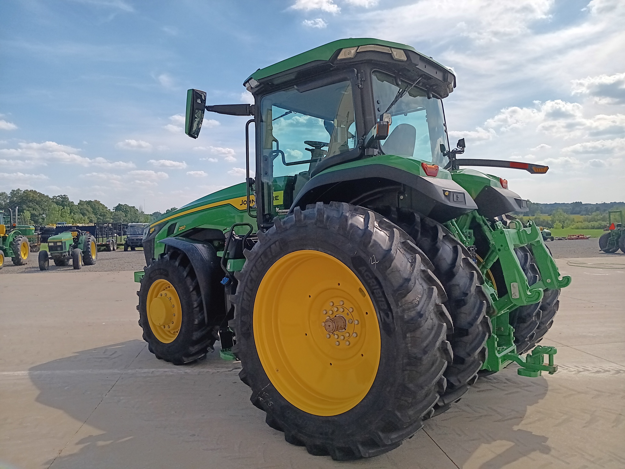 2024 John Deere 8R 250 Image 5